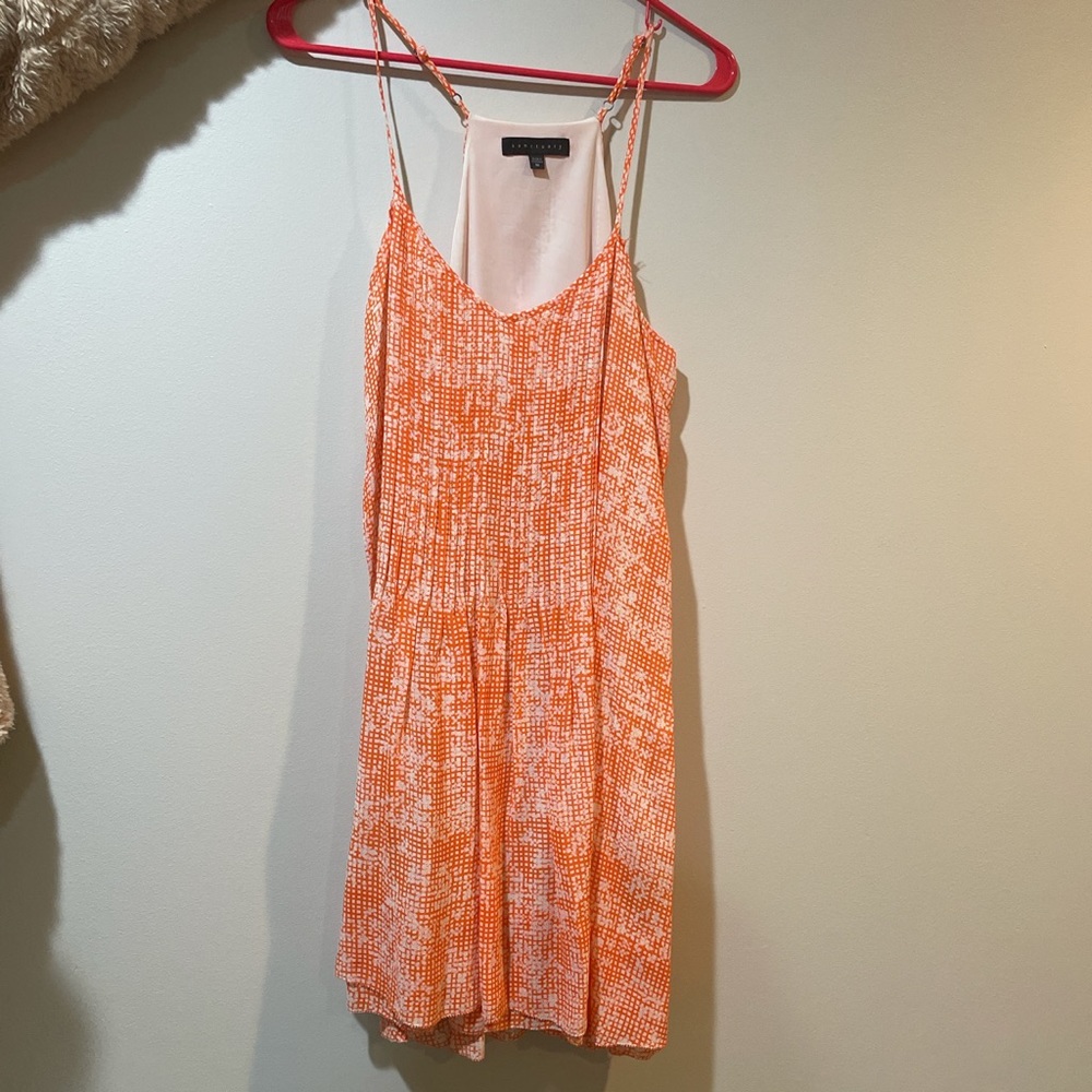 Orange and white dress - Picture 2 of 4